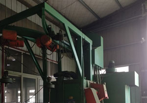 濟南歷下區(qū)拋丸機案例，型號為Q376雙掛鉤式打砂機